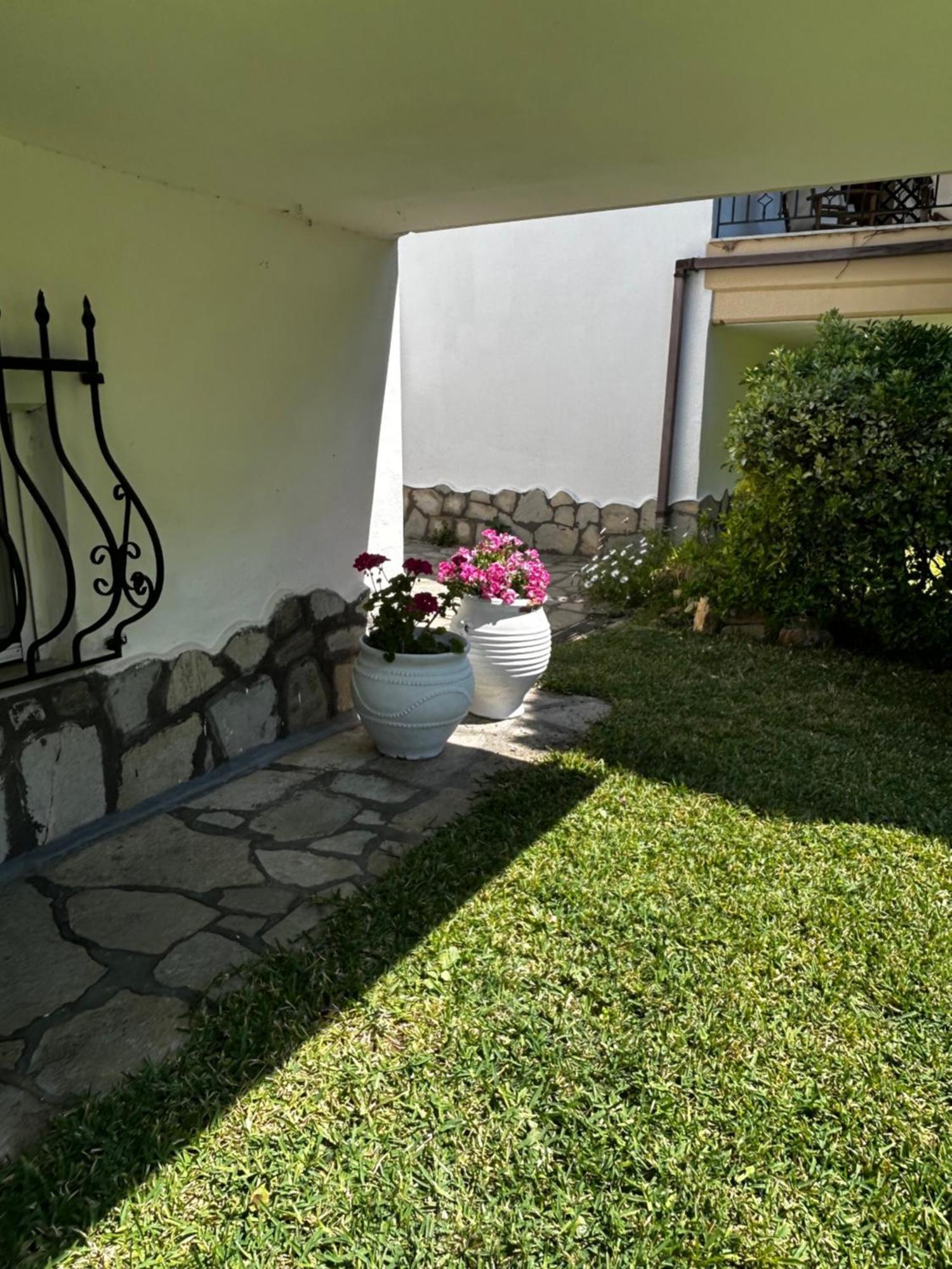 Вилла Perfect Hospitality - Elenas House, Nikiti Экстерьер фото